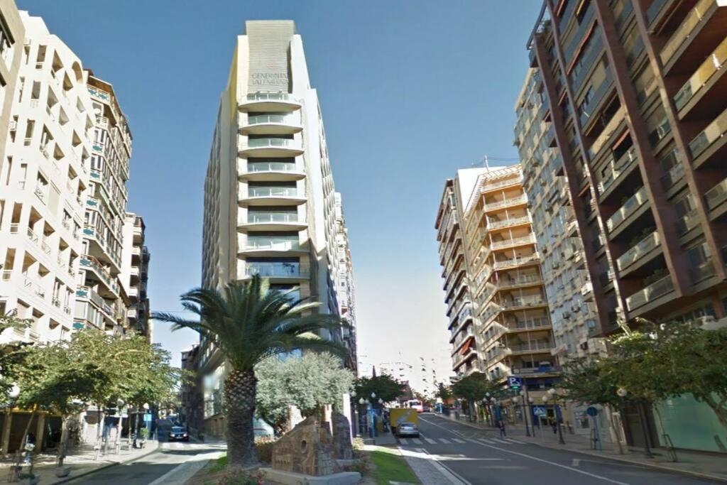 Apartamento Centro Rambla Alicante A Luaran gambar