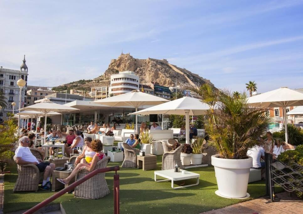 Apartamento Centro Rambla Alicante A Luaran gambar